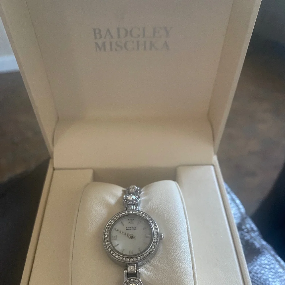 Badgley Mischka Crystal Bracelet Watch NEW Silver Elegant Dress Watch w/ Box - Picture 2 of 2